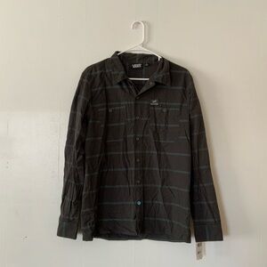 𝅺nwt VANS Mayfield Woven Black Button Up Shirt